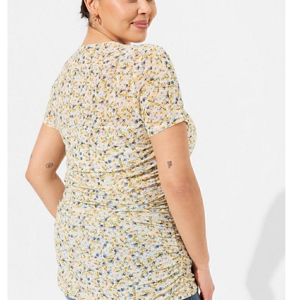 Torrid Stretch Mesh Ruched Top - Medium/Large, NWT - Picture 5 of 7